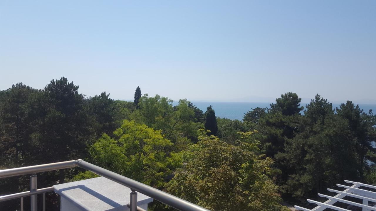 Blue Bay Palace Apart Complex Pomorie Room photo