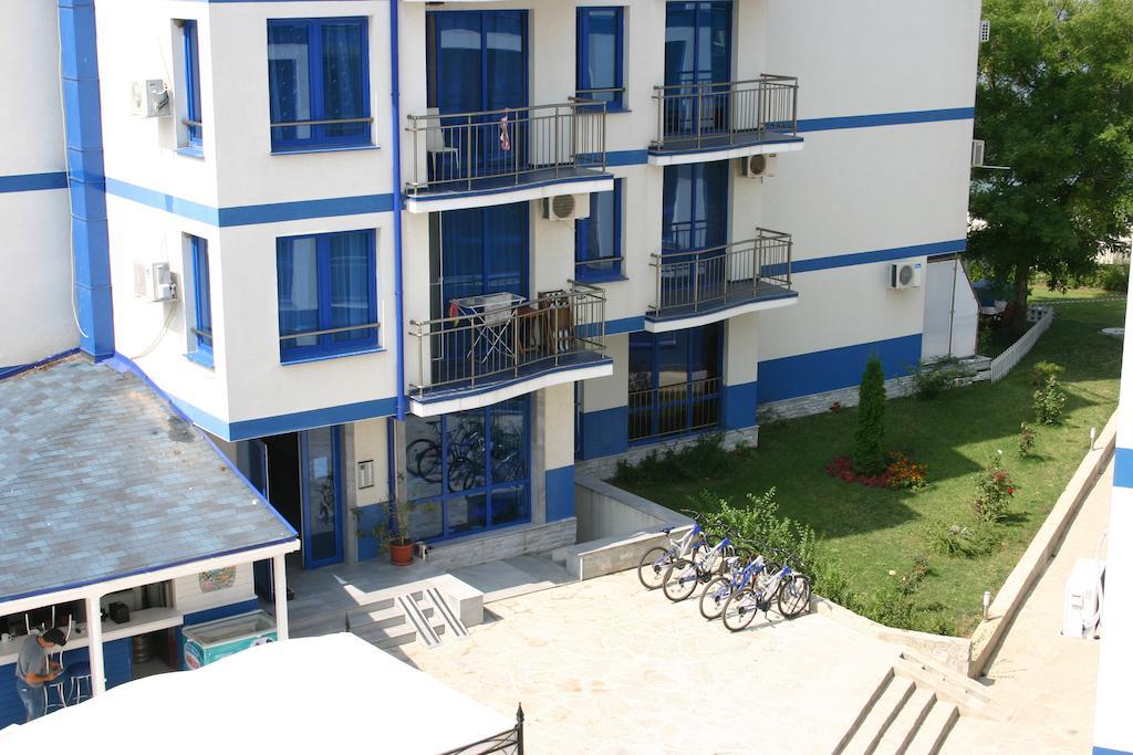 Blue Bay Palace Apart Complex Pomorie Exterior photo